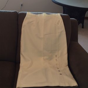 Bushwhacker linen skirt